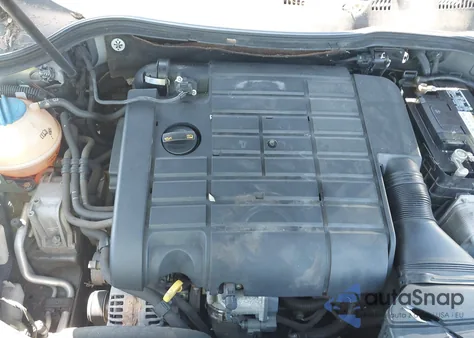 2008 Volkswagen Passat Komfort из США, поврежденный, VIN WVWAK73C28E061247